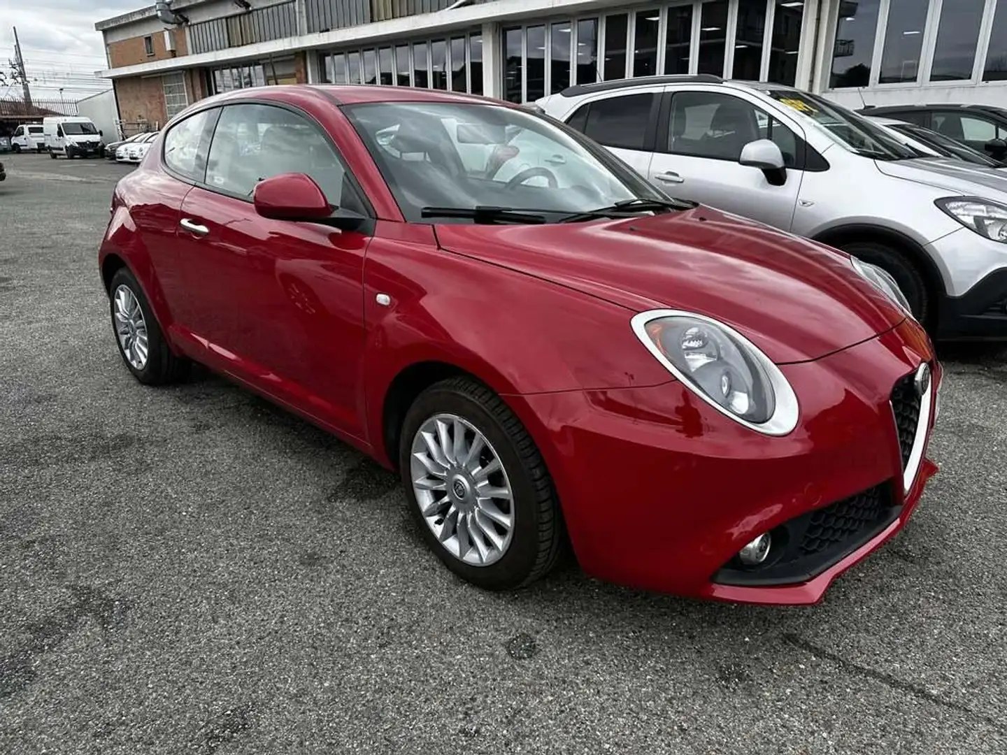 Alfa Romeo MiTo 1.4 Progression 78cv E6 Roşu - 2