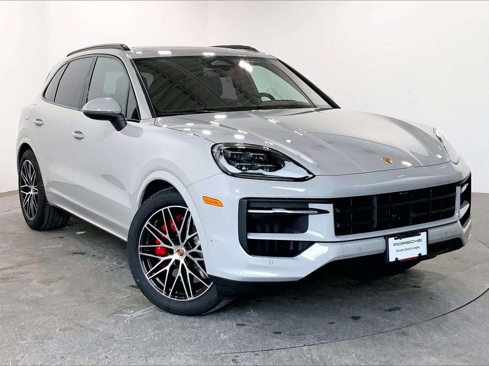 2026 Porsche Cayenne 5.99% Lease, SportDesign Exterior & Chrono!