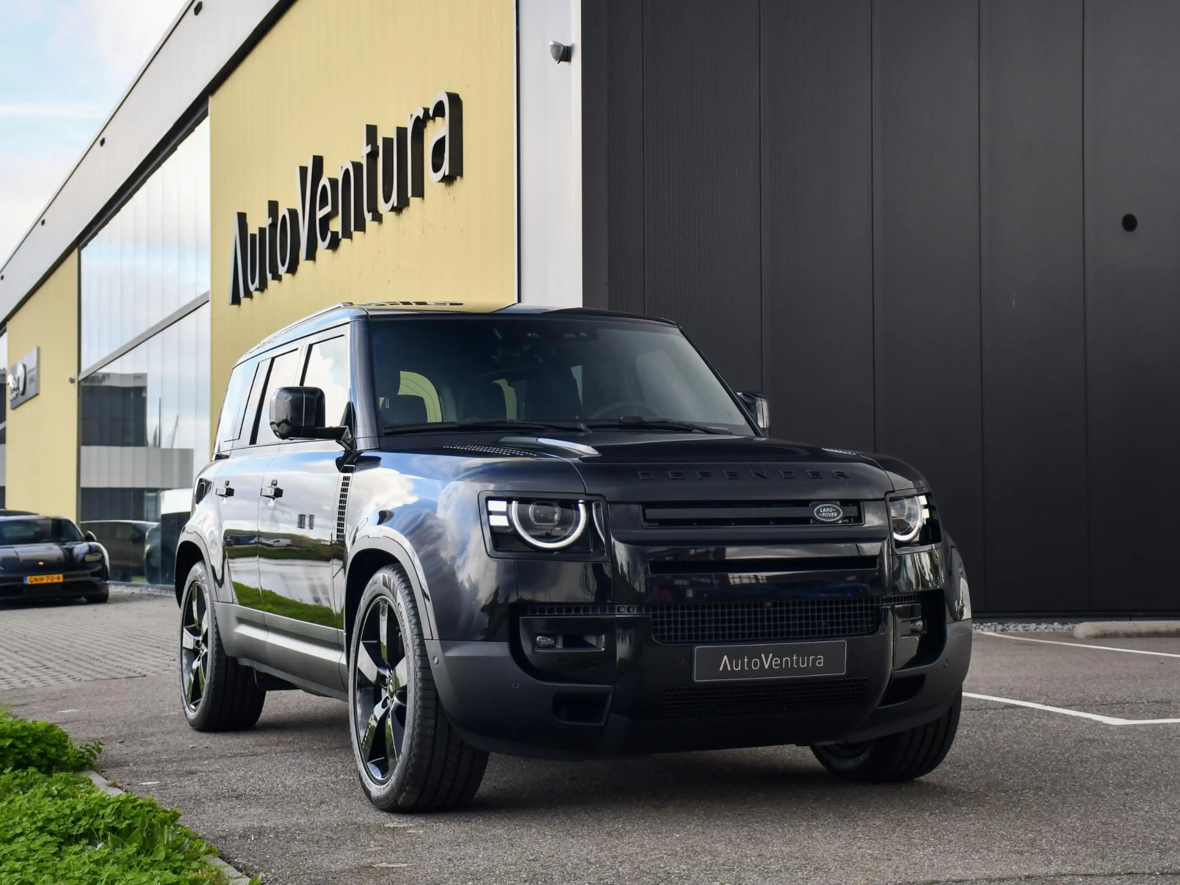 Land Rover Defender 110 2.0 P300e 110 S | Cold Climate | Schuif-/kante — photo 3