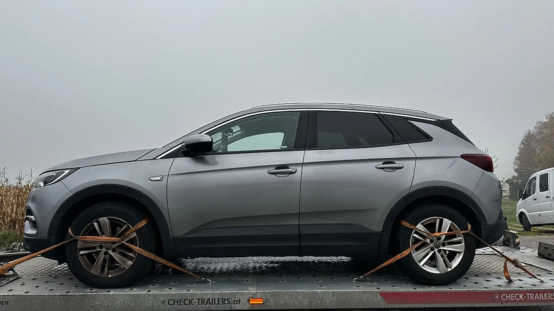 Opel Grandland X 1,6 CDTI BlueInjection Innovation Start/Stopp Grau - 2