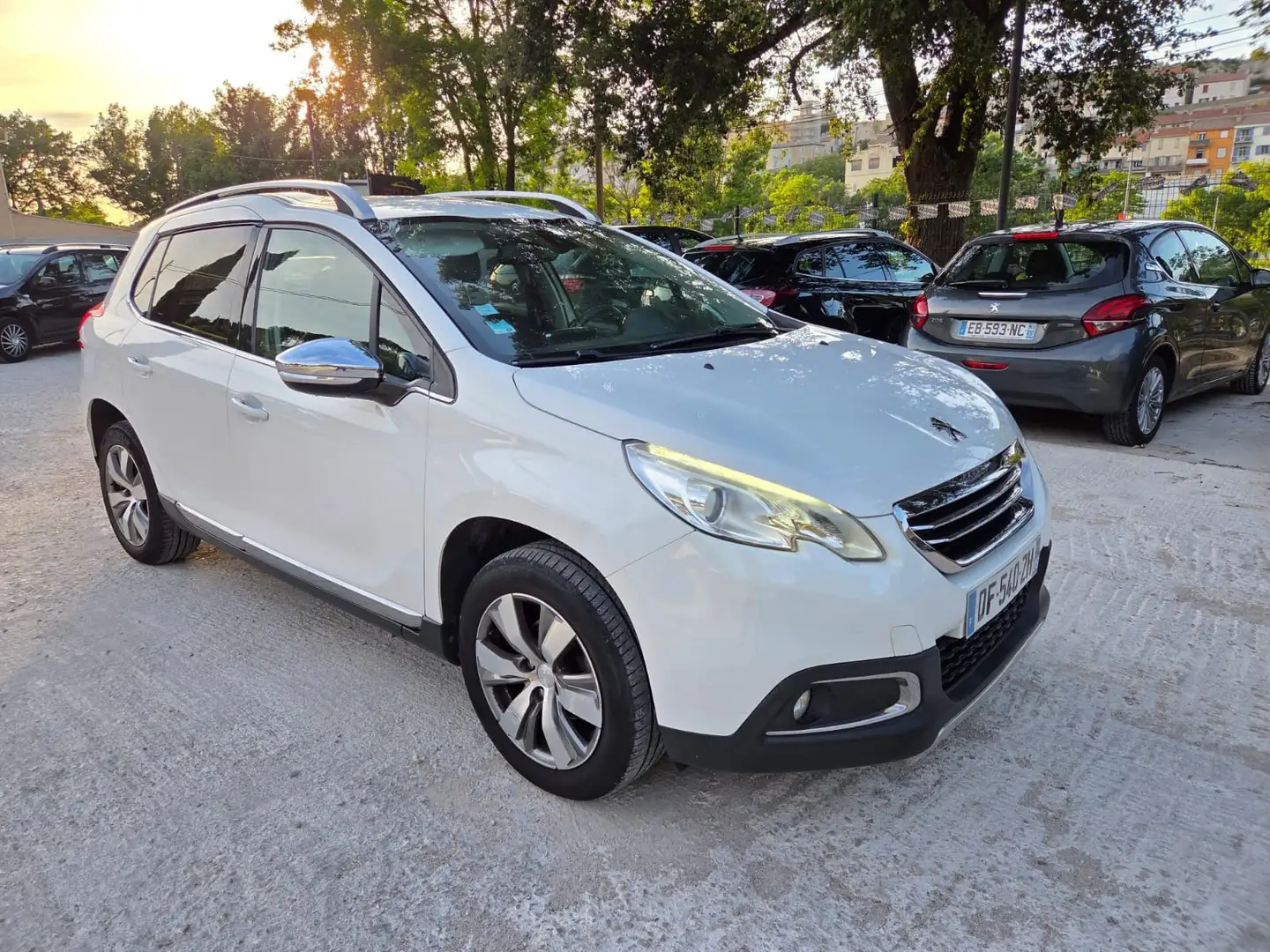 Peugeot 2008 Business Pack Blanc - 1
