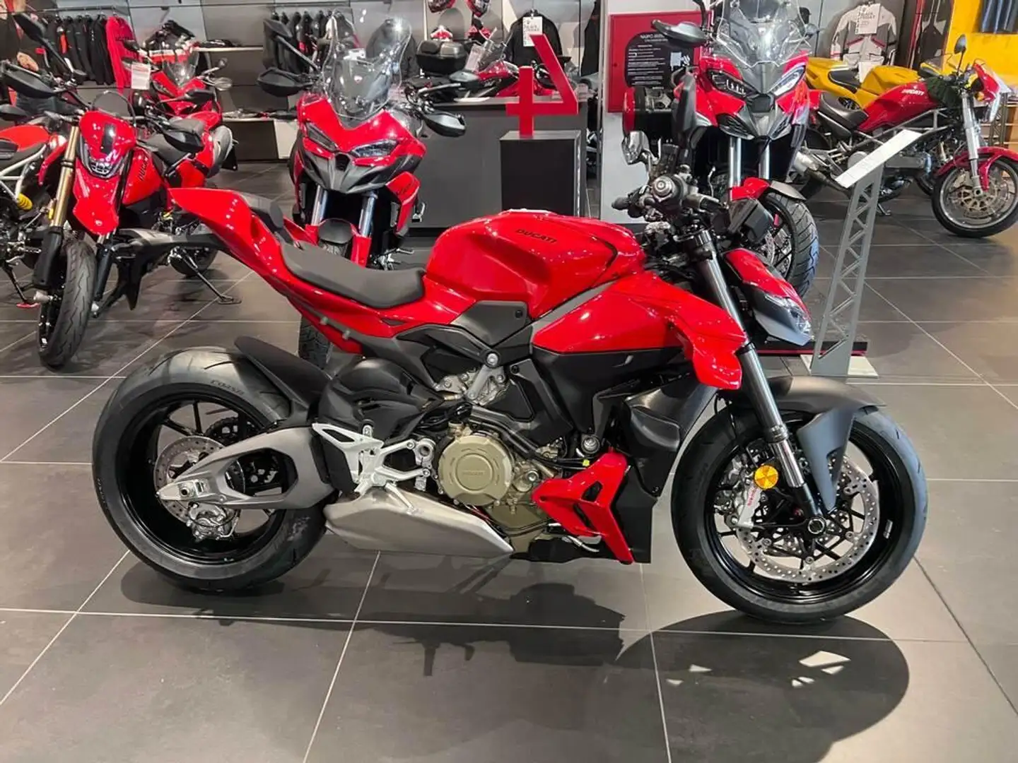Ducati Streetfighter Streetfighter V4 Red my25 - 1