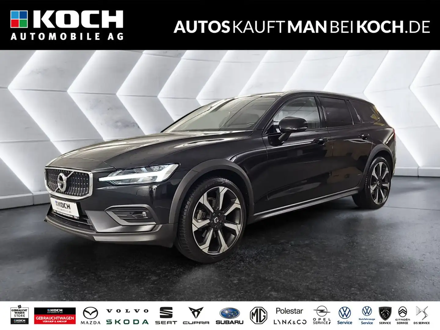 Volvo V60 Cross Country V60 CC D4 AWD Pro NAV PANO STANDH 360° LED B&W HUD Noir - 1