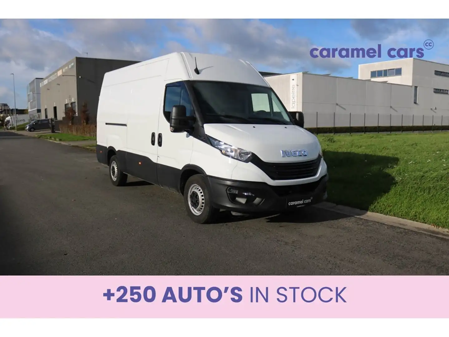 Iveco Daily 2.3D L3H2 *CRUISE CONTROL*RADIO*AIRCO* Білий - 1
