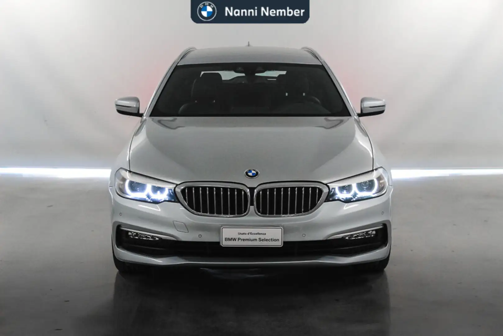 BMW 520 d Touring Luxury Grau - 2