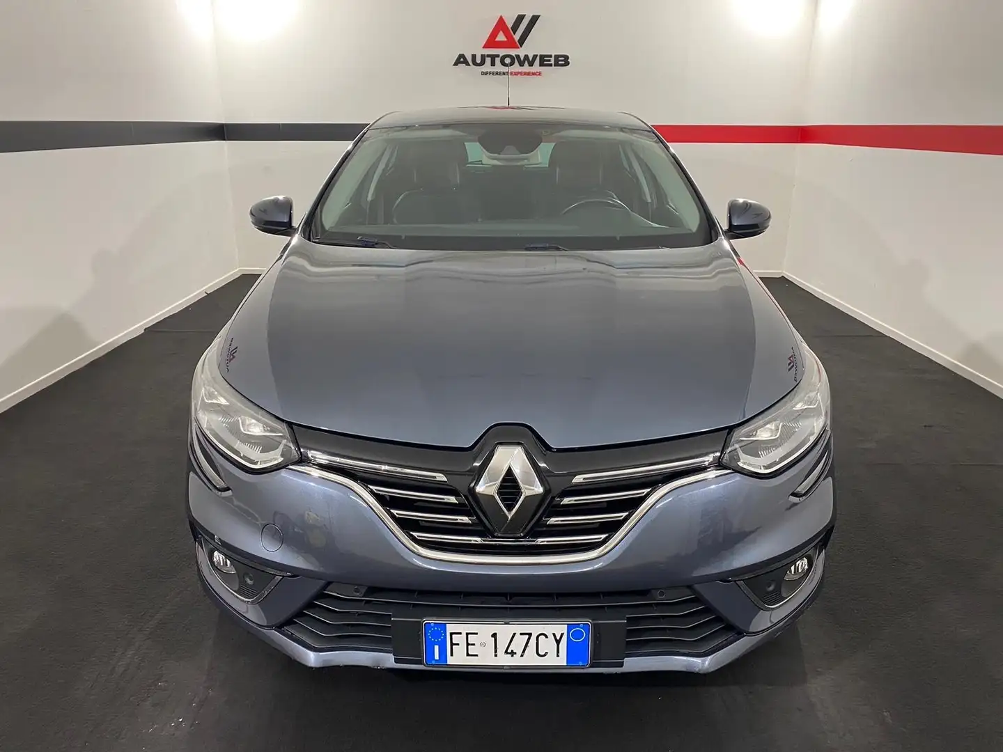 Renault Megane Mégane dCi 8V 110 CV Energy Bose Gris - 2