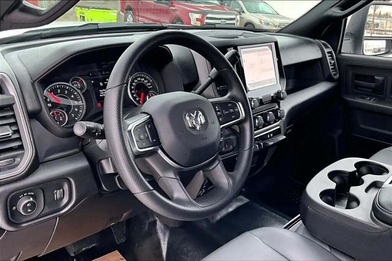 RAM 3500 снимка RAM 3500