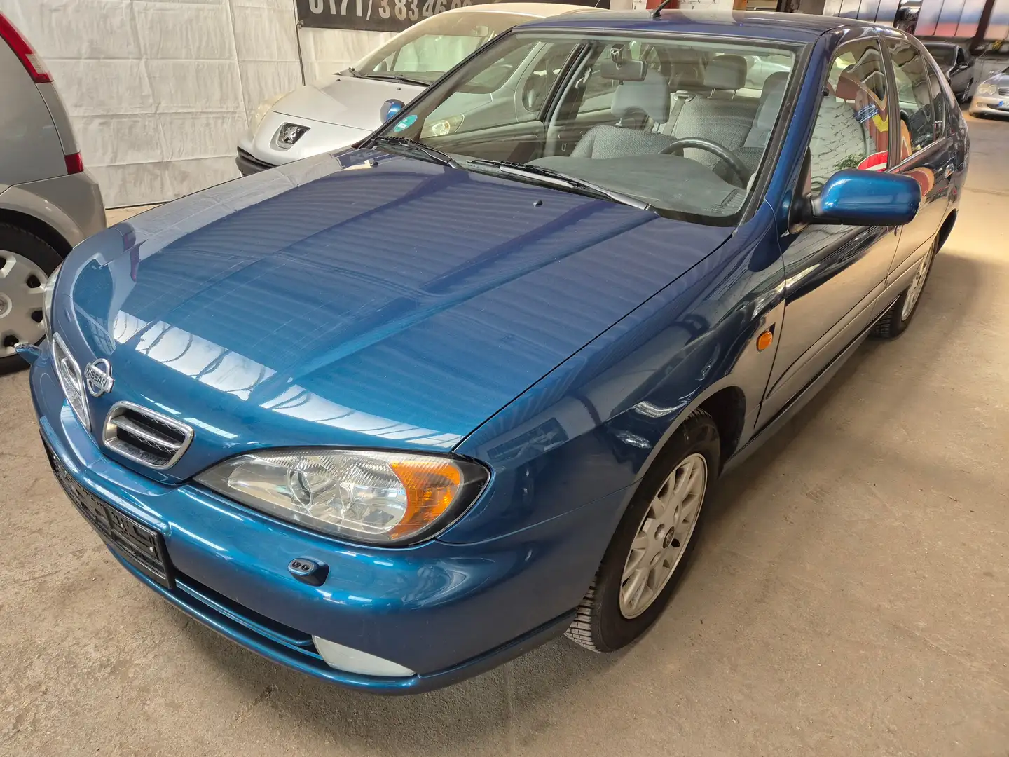 Nissan Primera Basis 100 000 km. Modrá - 1