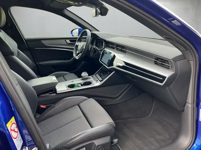 Audi A6 view 13