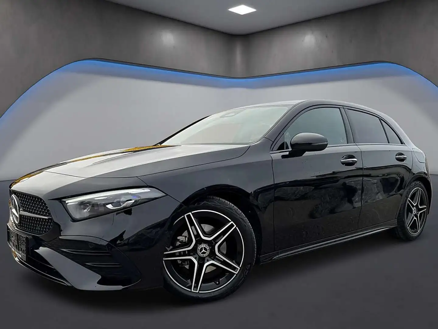 Mercedes-Benz A 200 A 200 d  AMG Line*LederAlcantara*Kamera.*ACC* Schwarz - 2