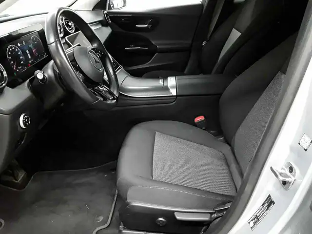 Mercedes-Benz C-Class view 7
