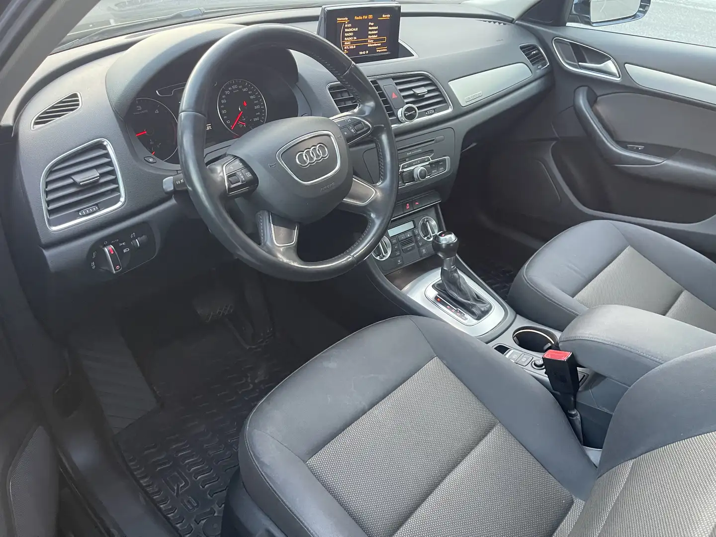 Audi Q3 Q3 2.0 tdi Advanced quattro 177cv s-tronic Blu/Azzurro - 2