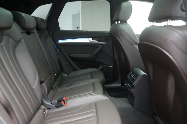 Audi Q5 view 19