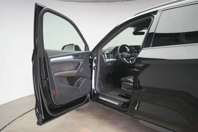 Audi Q5 view 24