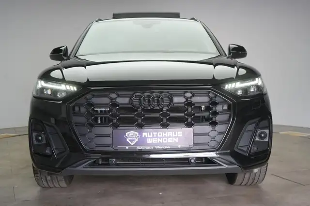 Audi Q5 view 2
