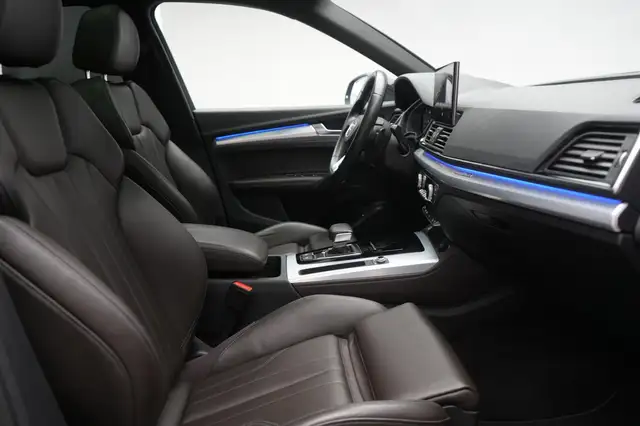 Audi Q5 view 17