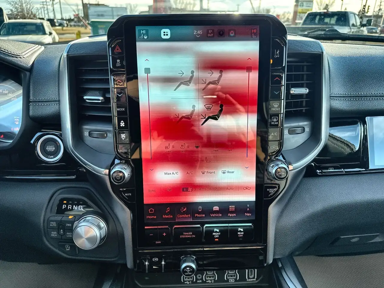 RAM 1500 снимка RAM 1500