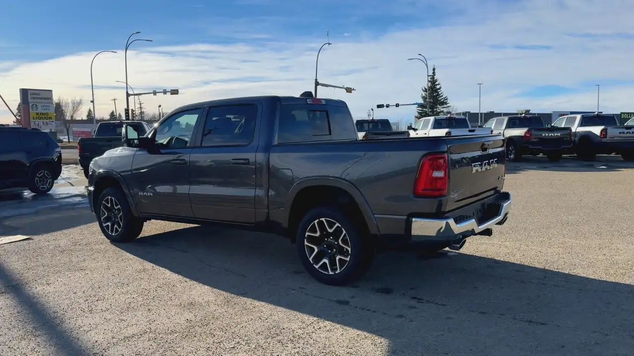 RAM 1500 снимка RAM 1500
