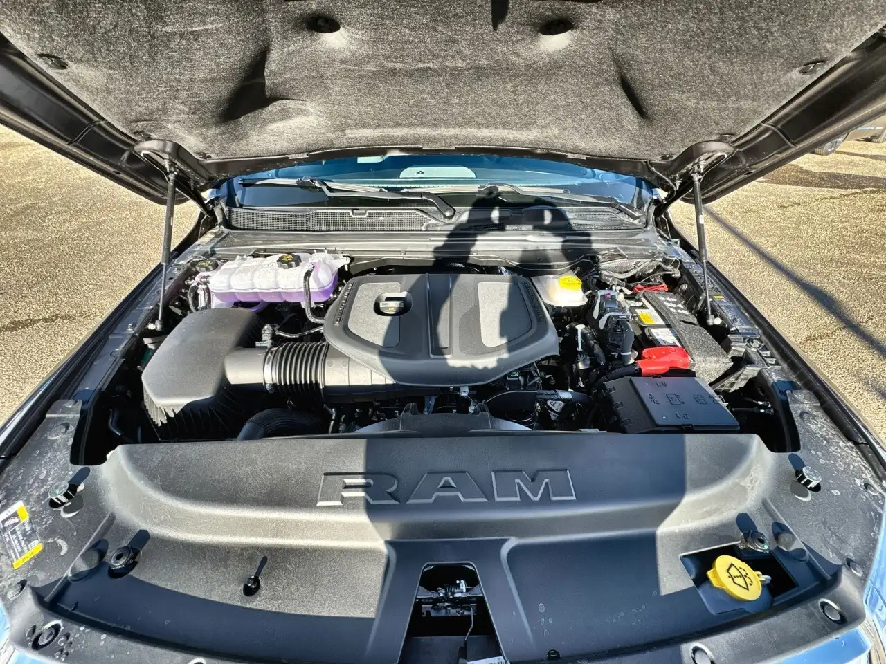RAM 1500 снимка RAM 1500