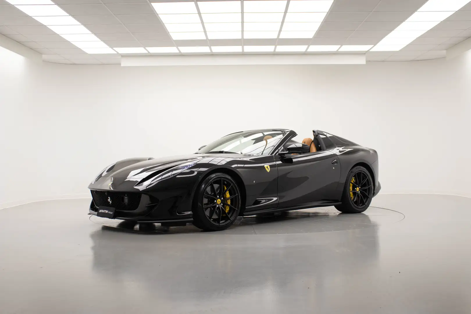 Ferrari 812 GTS Nero - 1
