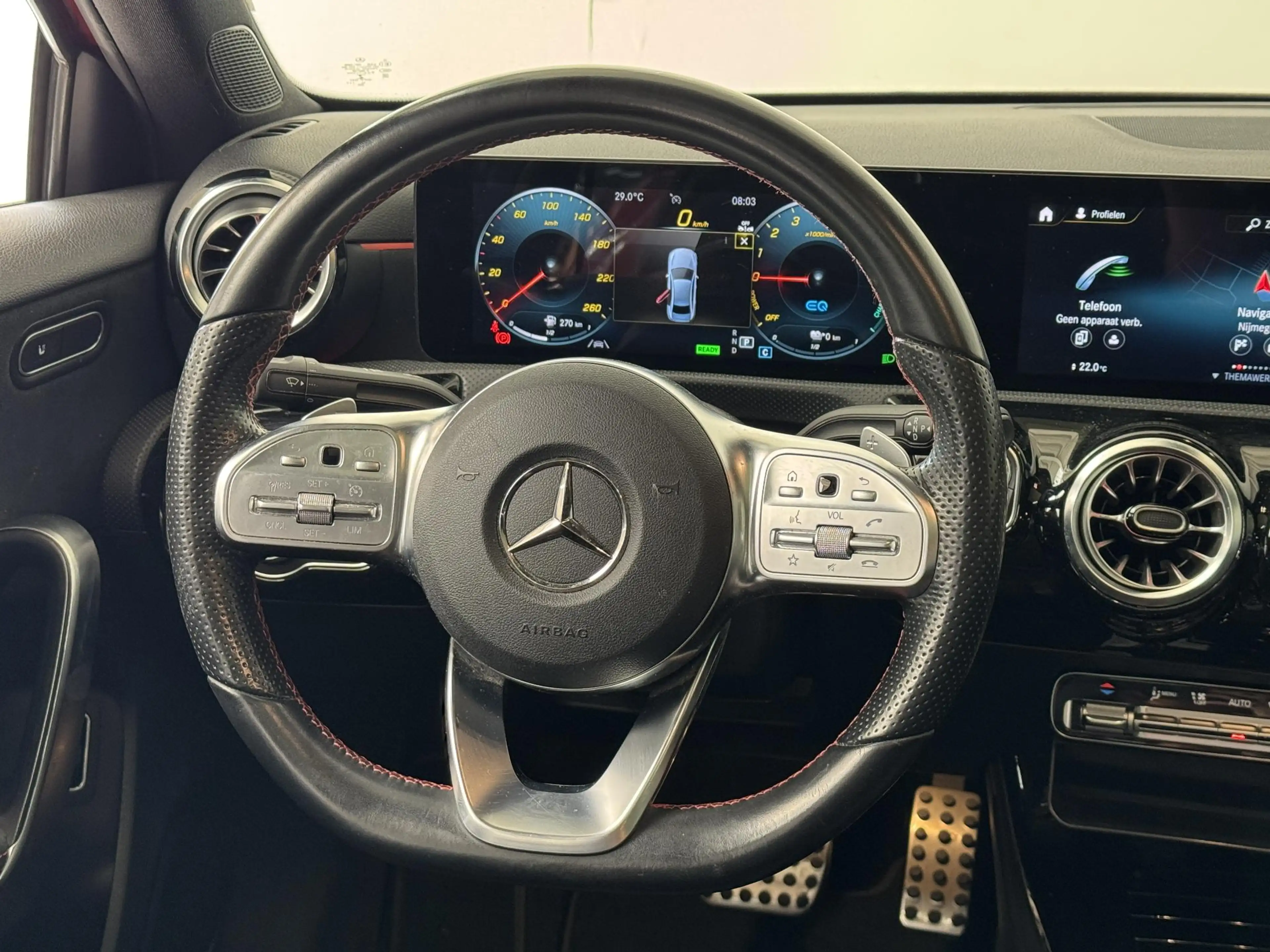 Mercedes-Benz A 250 e AMG Line | Binnen — photo 19