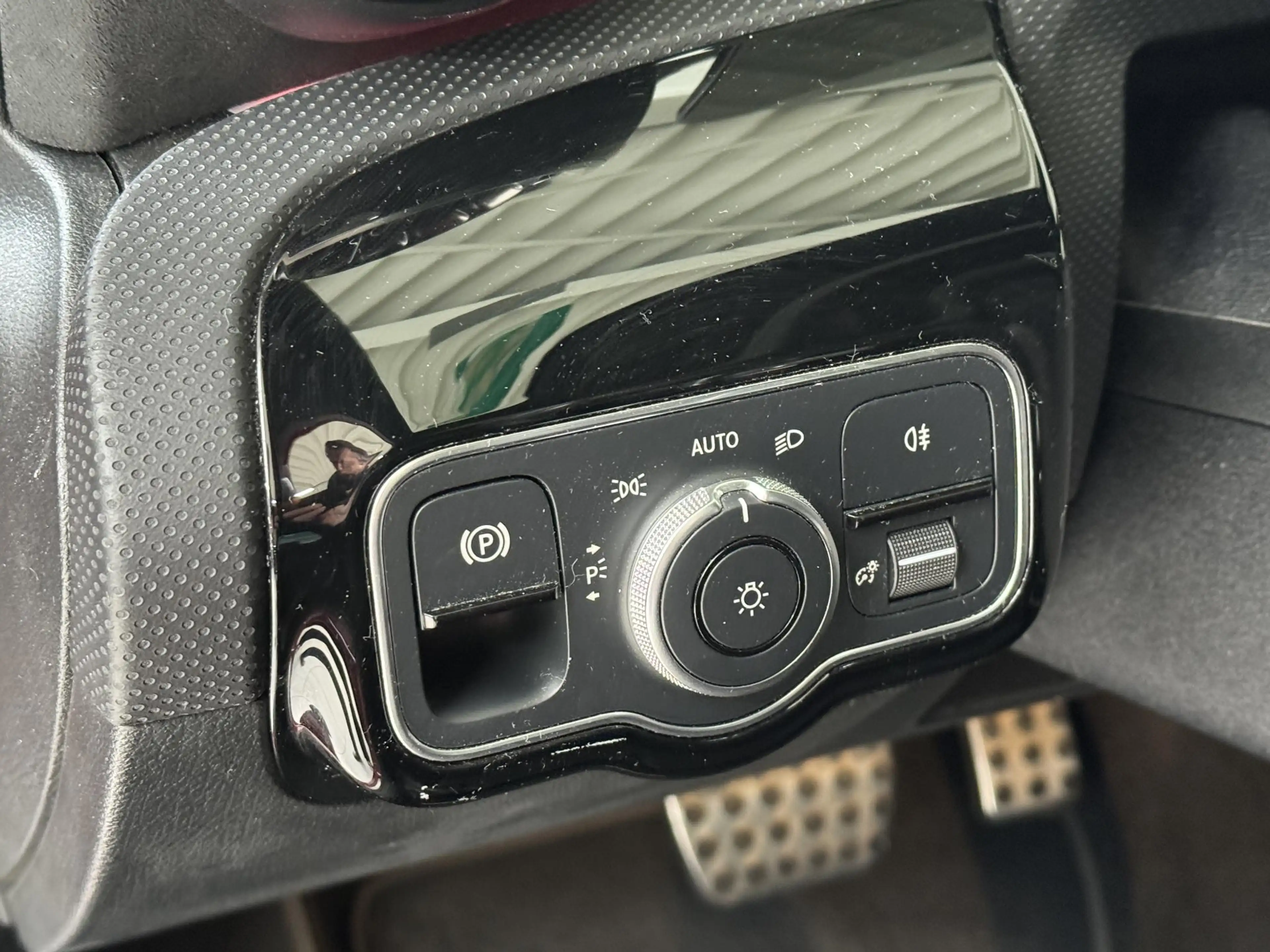 Mercedes-Benz A 250 e AMG Line | Binnen — photo 18