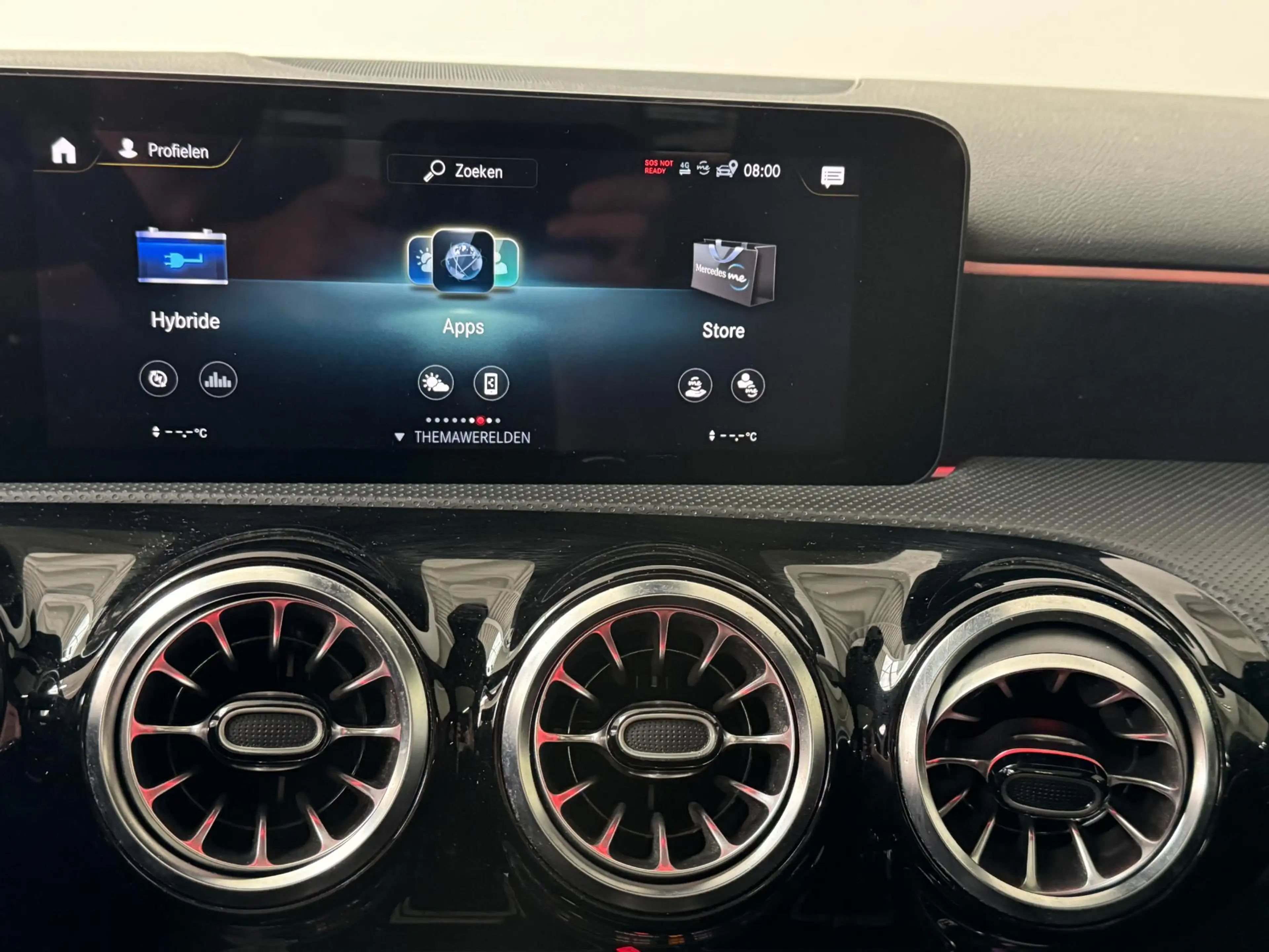 Mercedes-Benz A 250 e AMG Line | Binnen — photo 29