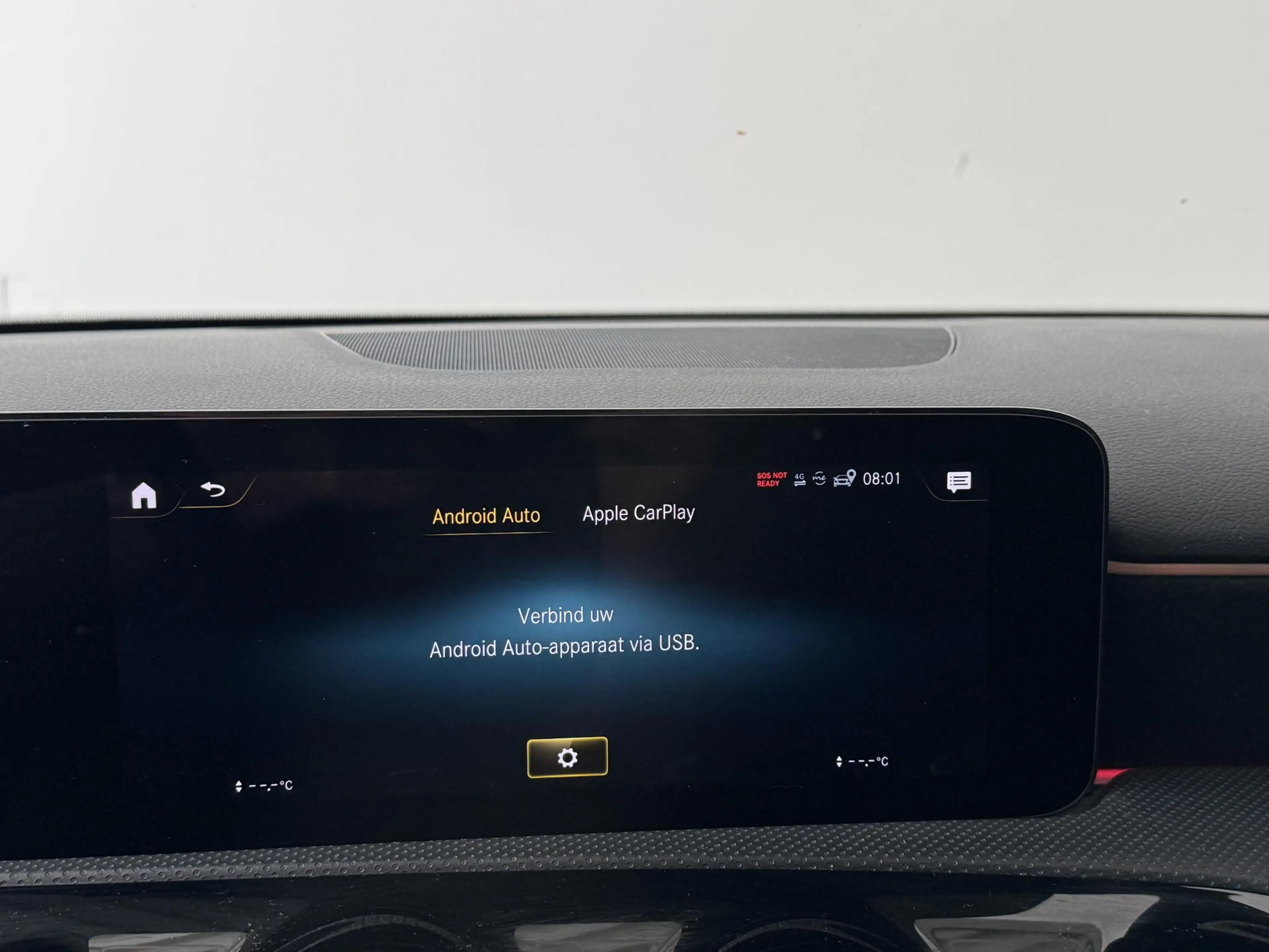 Mercedes-Benz A 250 e AMG Line | Binnen — photo 40