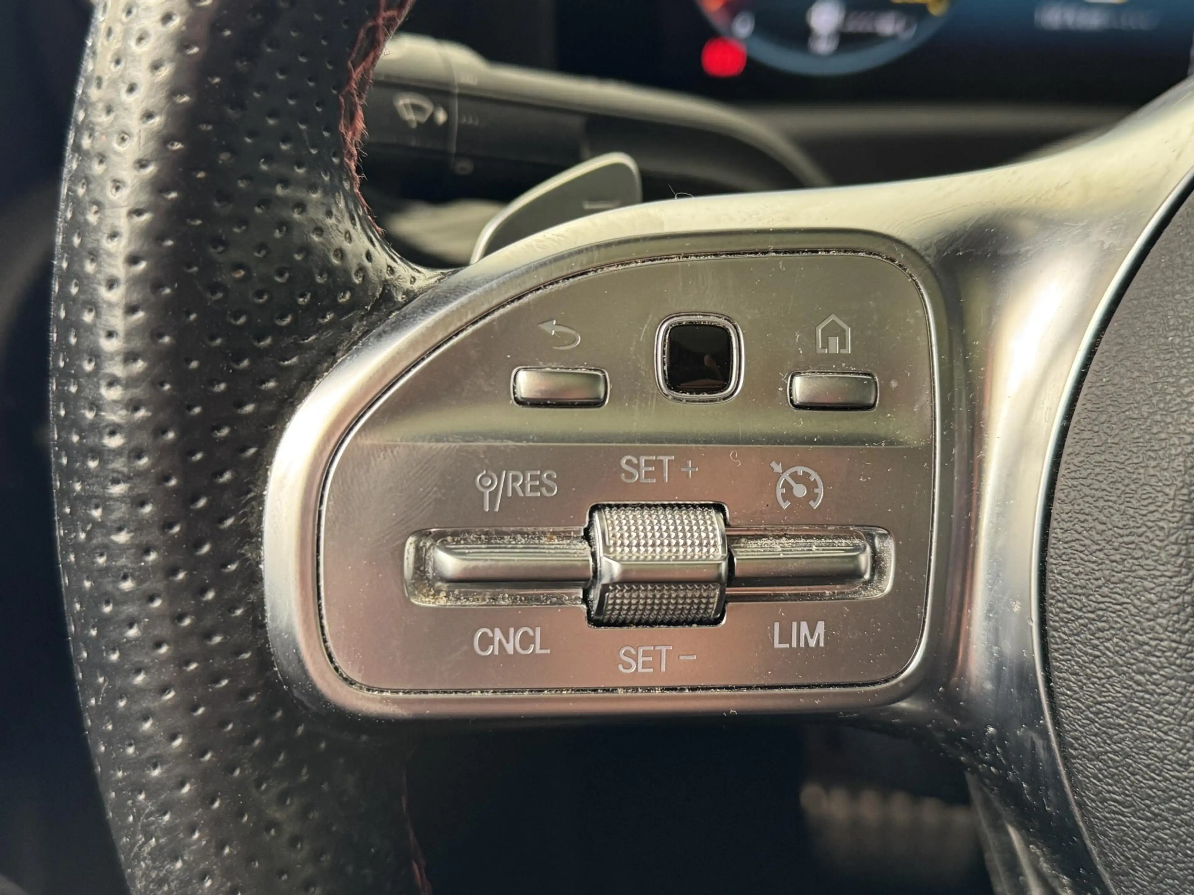 Mercedes-Benz A 250 e AMG Line | Binnen — photo 21