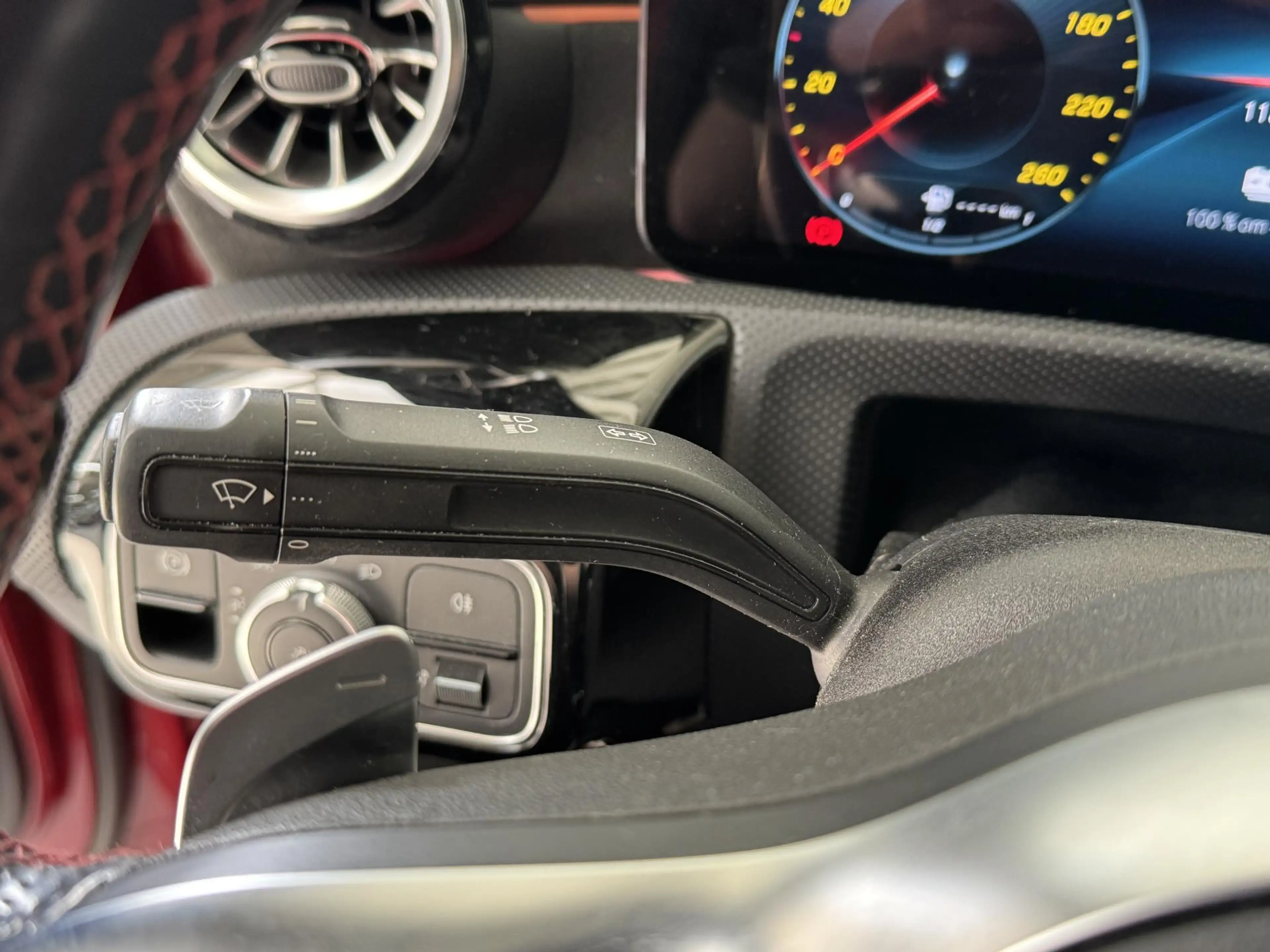 Mercedes-Benz A 250 e AMG Line | Binnen — photo 20