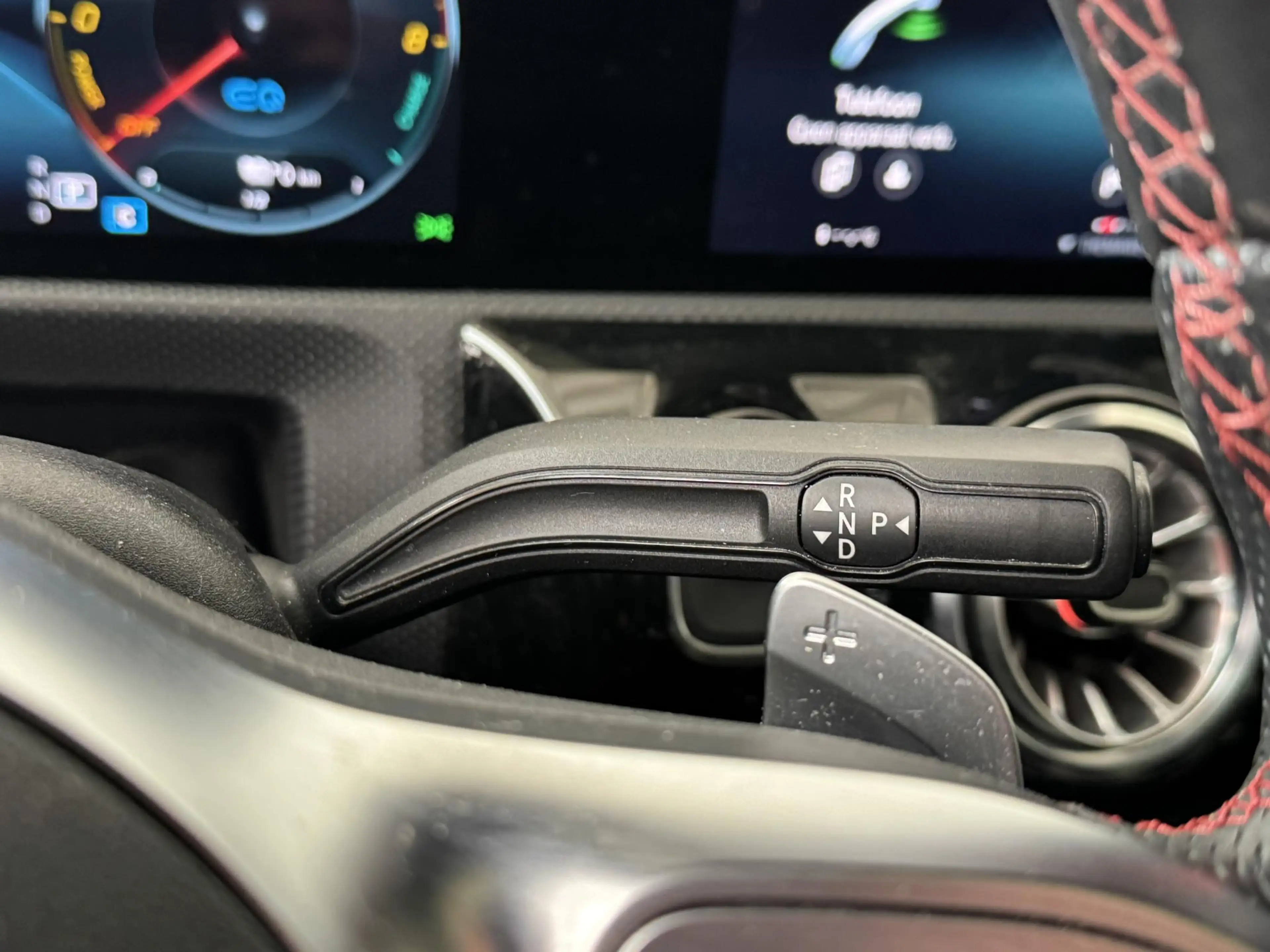 Mercedes-Benz A 250 e AMG Line | Binnen — photo 23