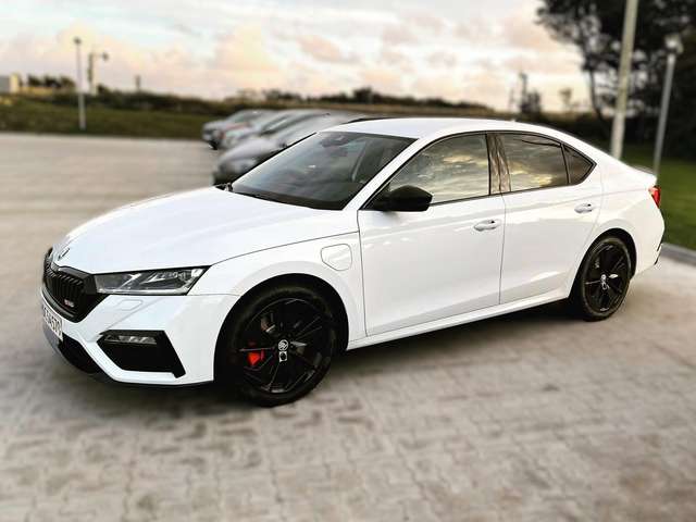 Imagine Skoda Octavia Octavia 1.4 TSI iV DSG RS