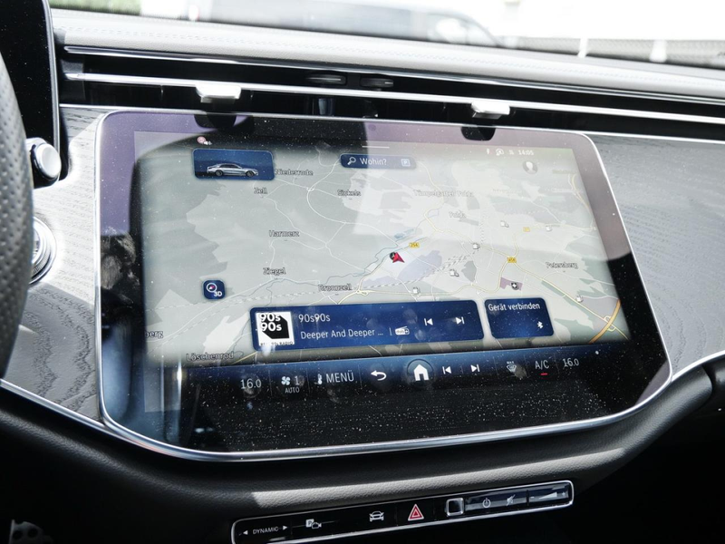 Mercedes-Benz E 450 d 4M AMG Distronic Panorama 360° AHK — photo 13
