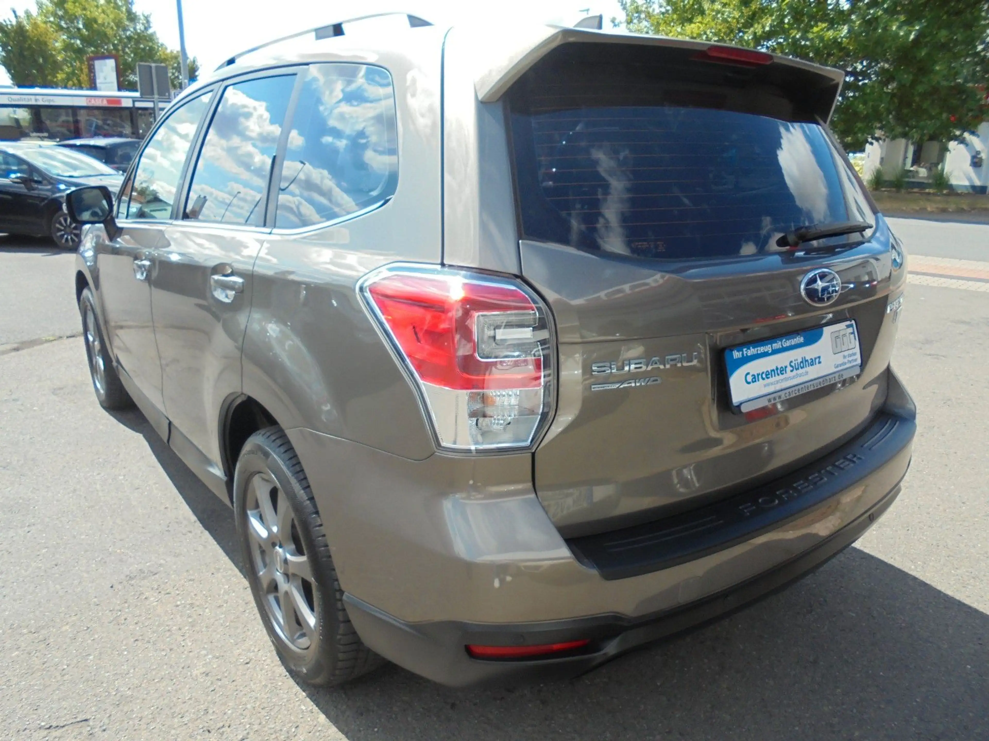 Subaru Forester Exclusive CVT Xenon Panorama — photo 4