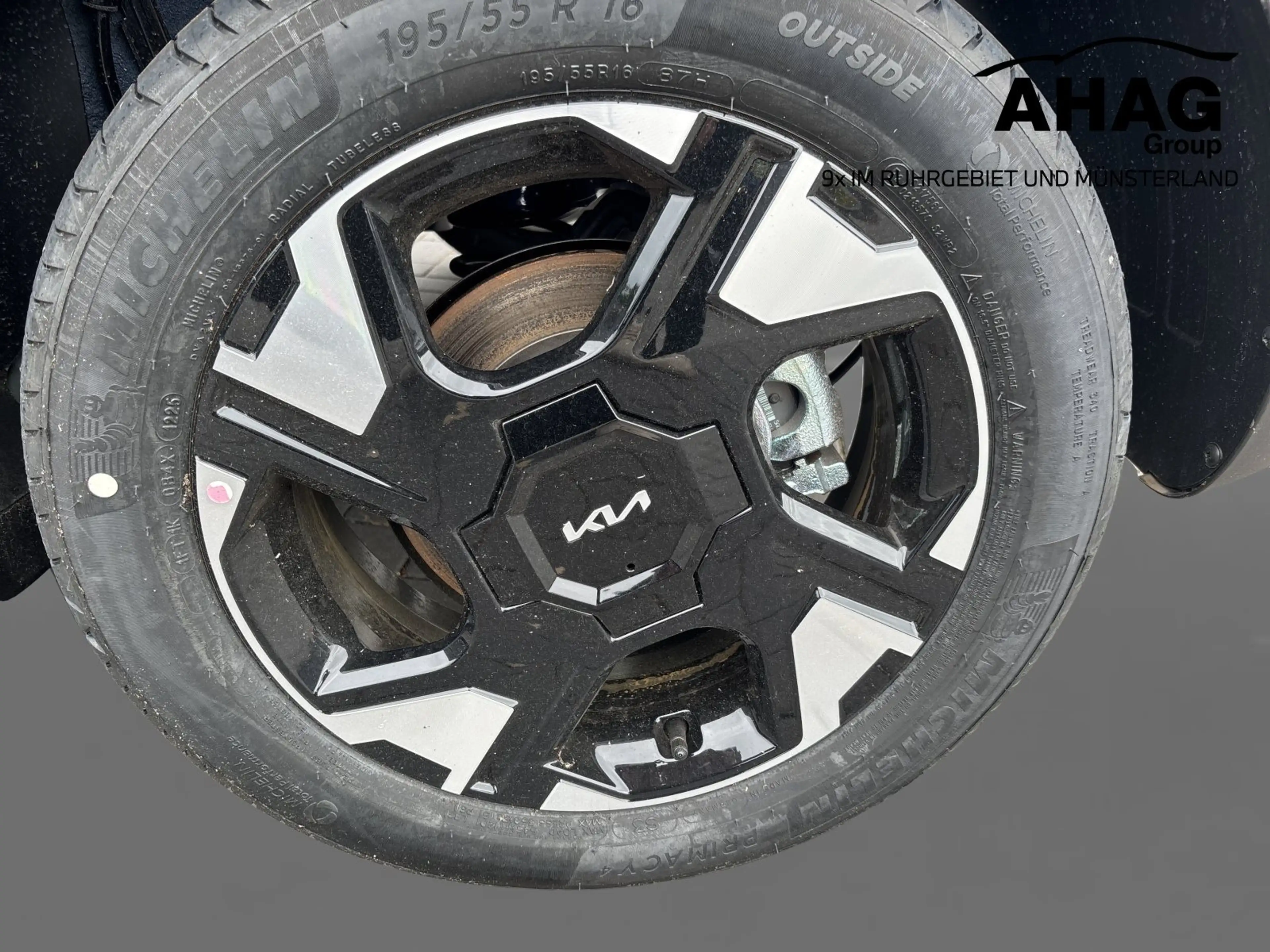 Kia Stonic 1.0T 100 DCT VISION Vision — photo 5