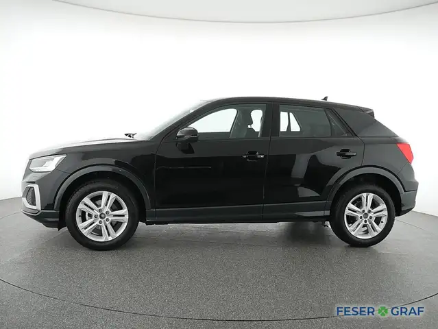 Audi Q2 view 14