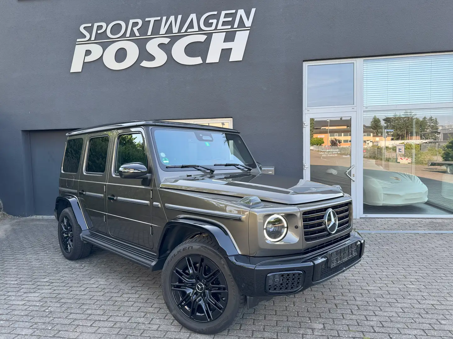 Mercedes-Benz G 450 d 9G-TRONIC AMG Line Grijs - 1