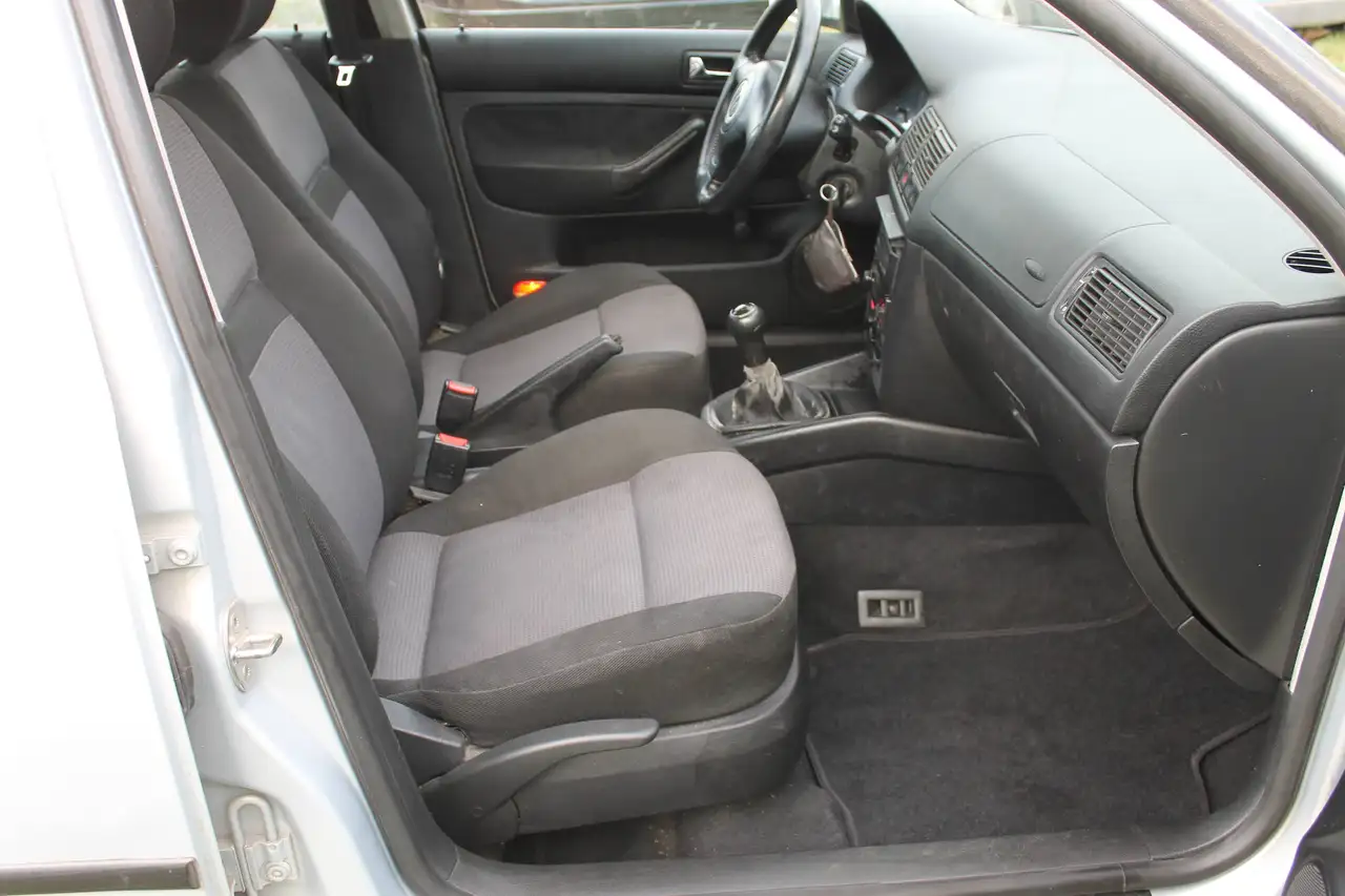 Volkswagen Golf IV 1.6 Edition Klima, foto 7