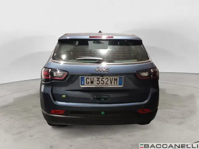 Jeep Compass view 4