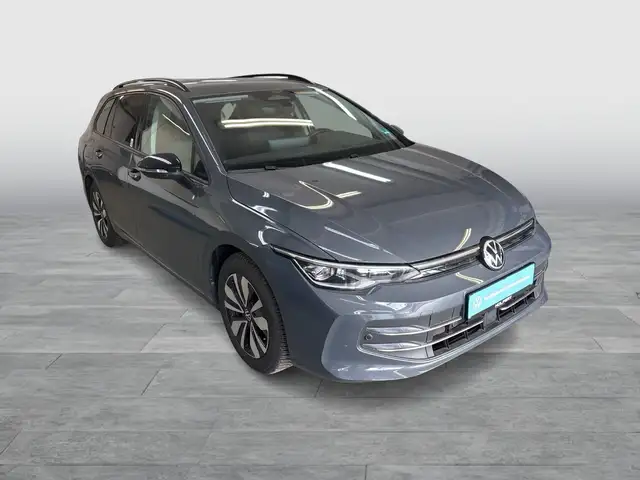 Volkswagen Golf view 6