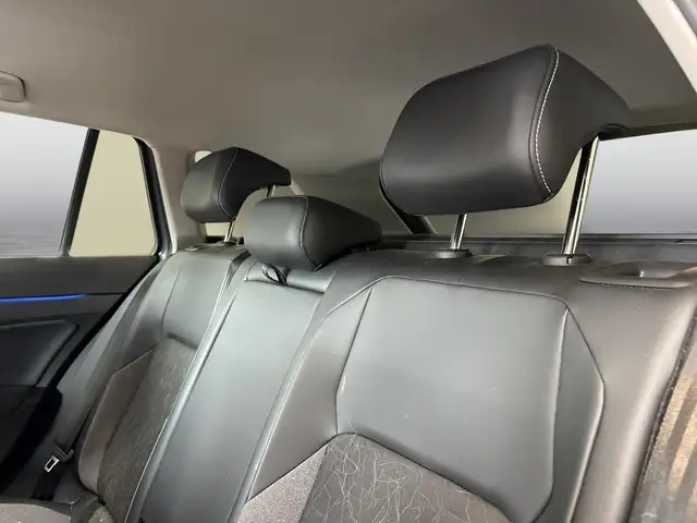Volkswagen Golf view 10