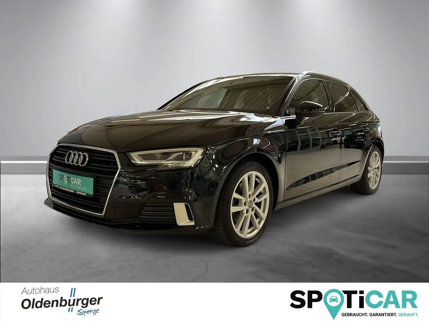 Audi A3 Sportback inkl. Allwetterreifen & Standheizung Schwarz - 1