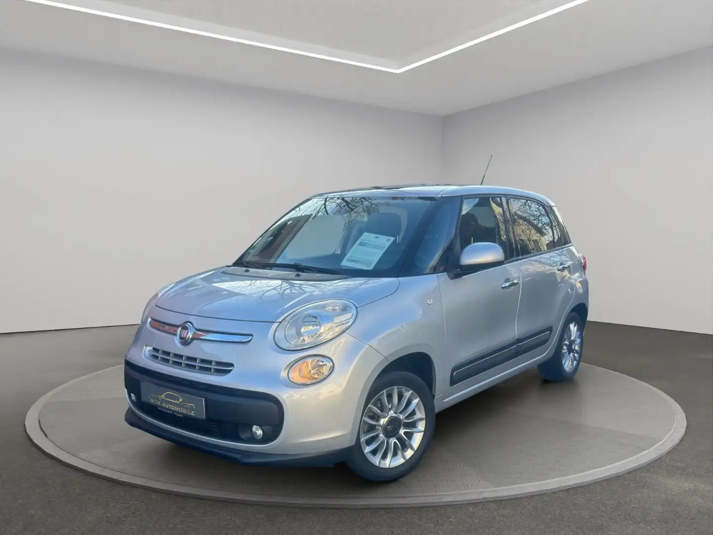 Fiat 500L Lounge*Pano*PDC*Leder*wenig KM*TÜV/Service* Silber - 1