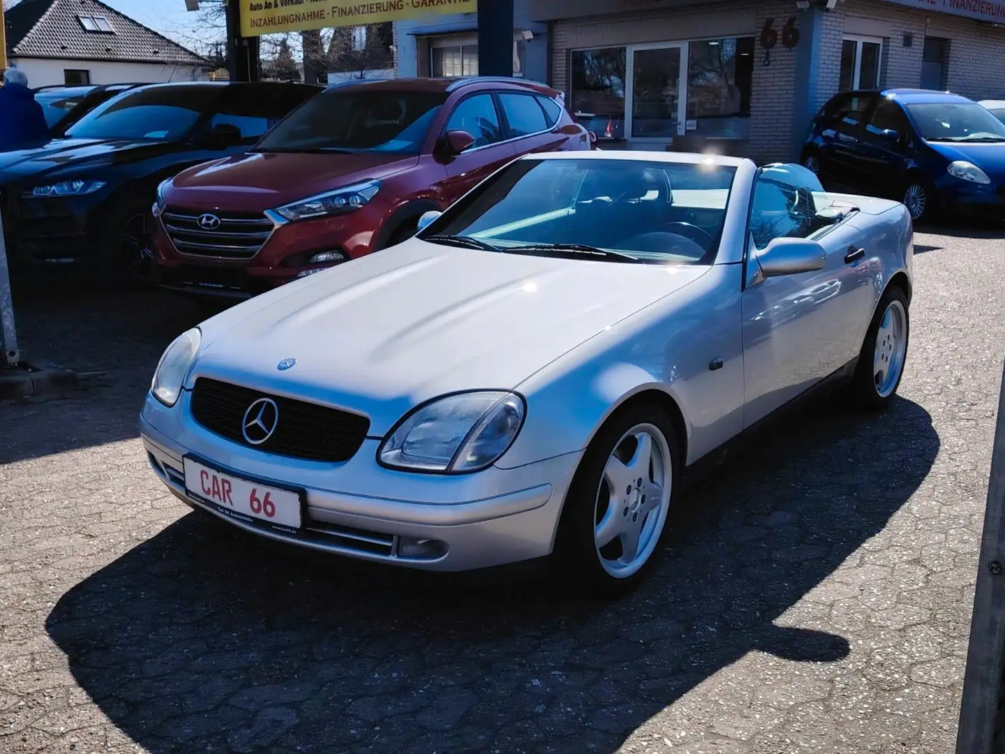 Mercedes-Benz SLK 200 / Klimaanlage / Leder / Silber - 1