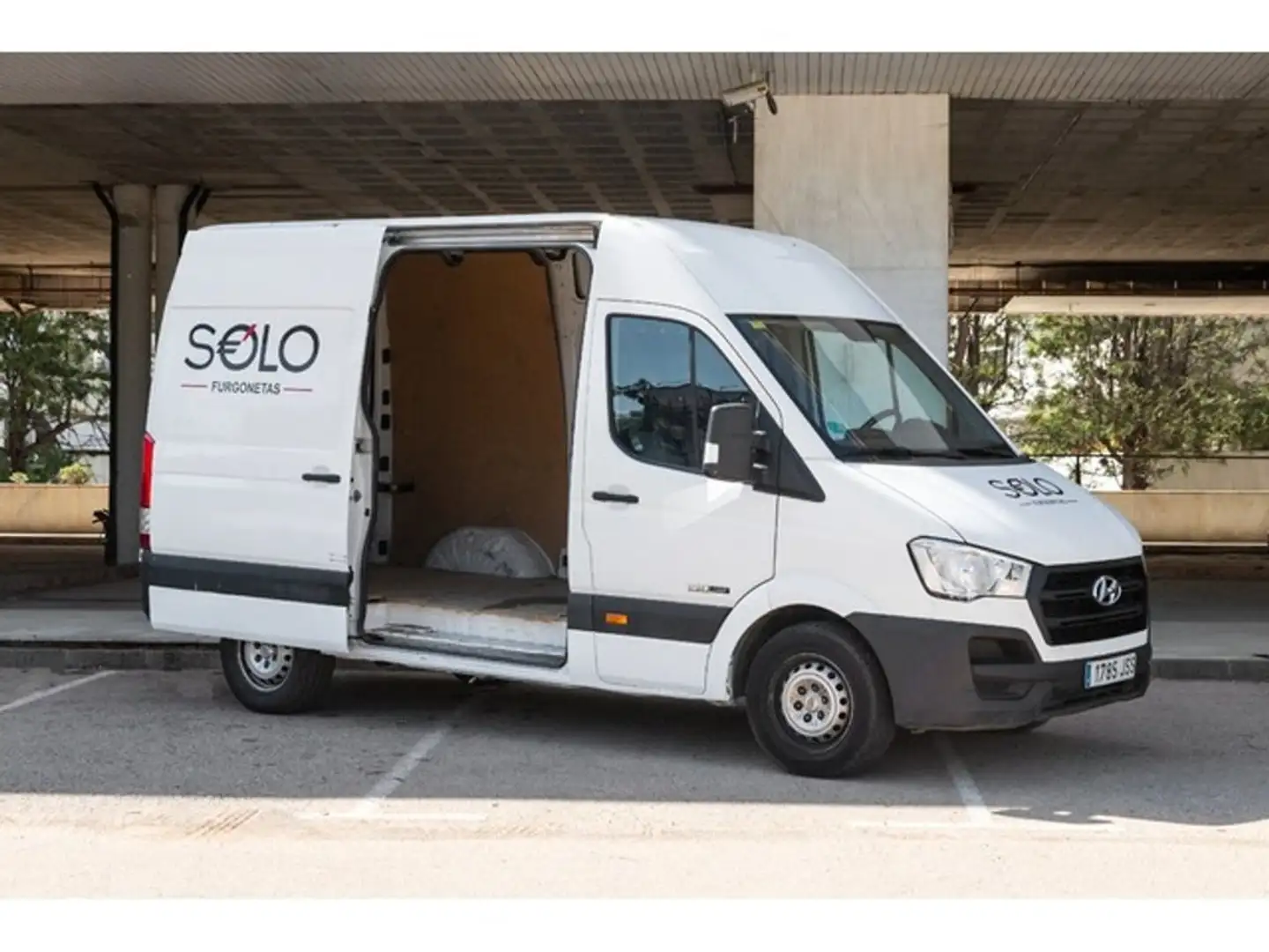 Hyundai H350 Fg. 2.5CRDI Essence 5.5M Blanco - 2