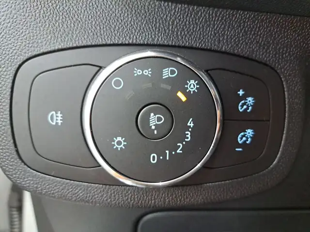 Ford Fiesta view 9