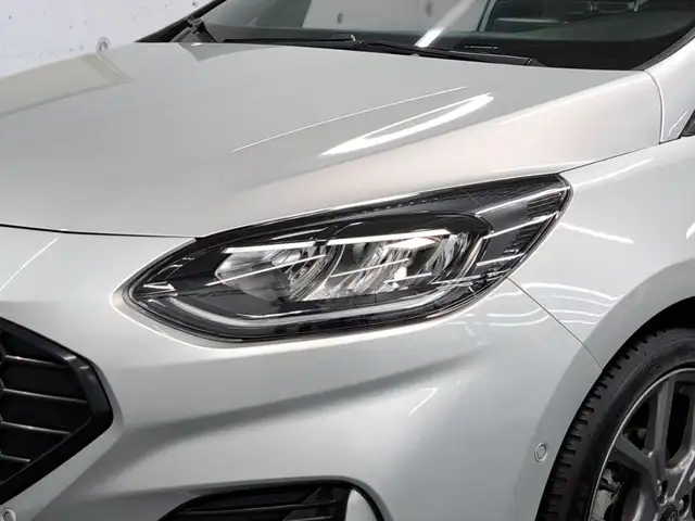 Ford Fiesta view 5