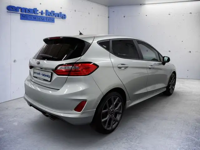 Ford Fiesta view 3