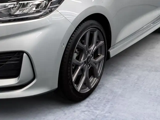 Ford Fiesta view 6