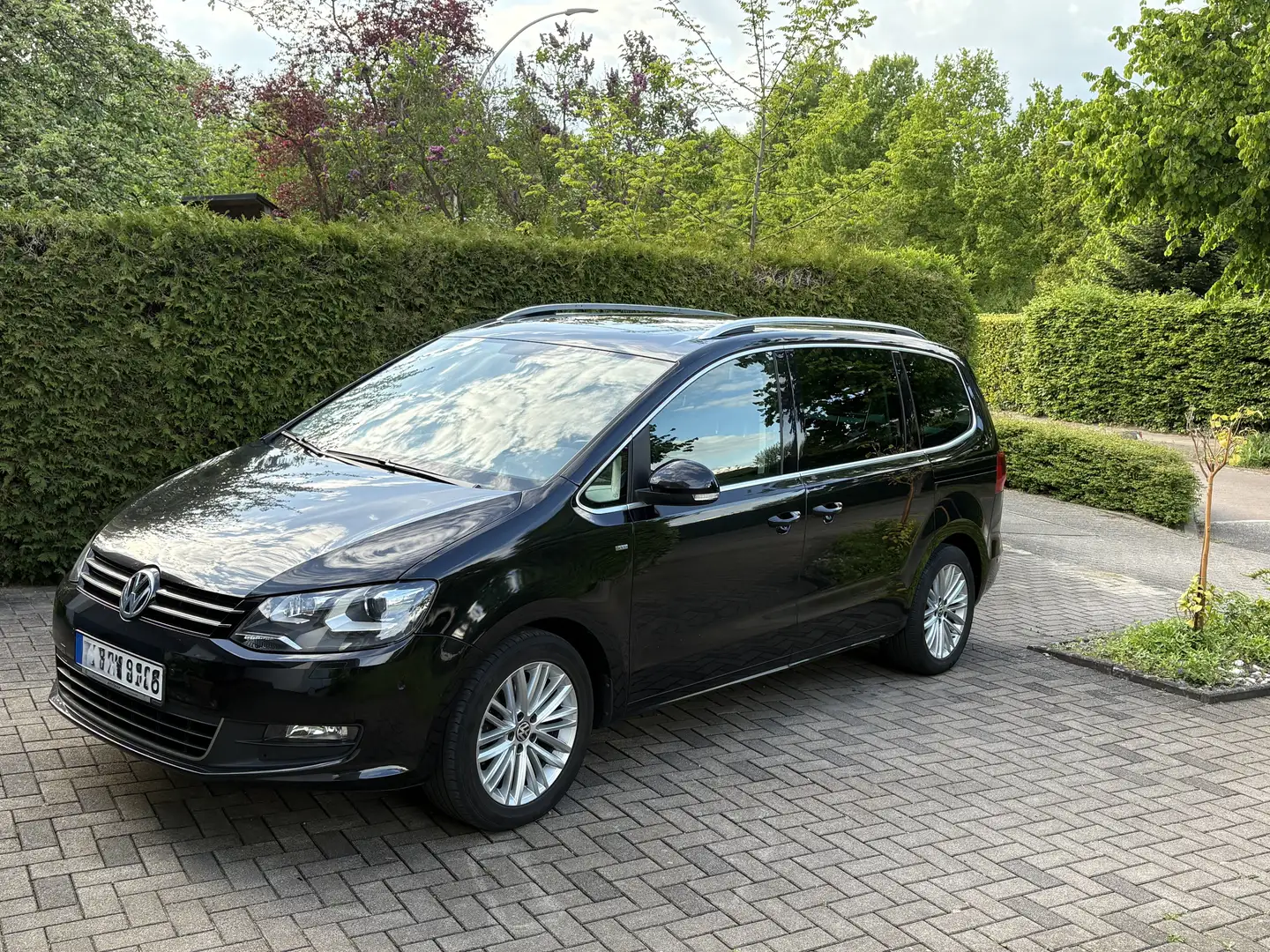 Volkswagen Sharan Sharan 2.0 TSI, 7. Sitzer, Pano, AHK, DSG Schwarz - 1